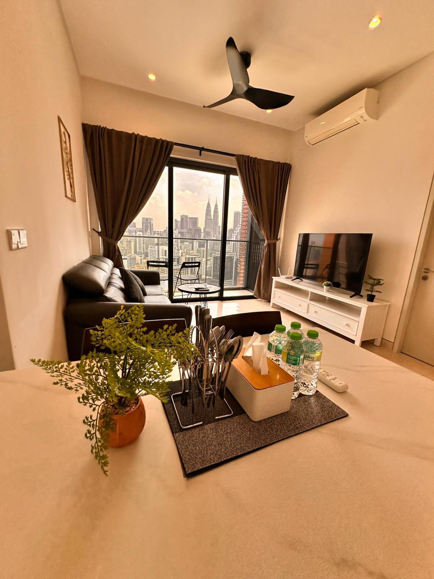 Lucentia Residence By Eas Maju Property Kuala Lumpur Luaran gambar